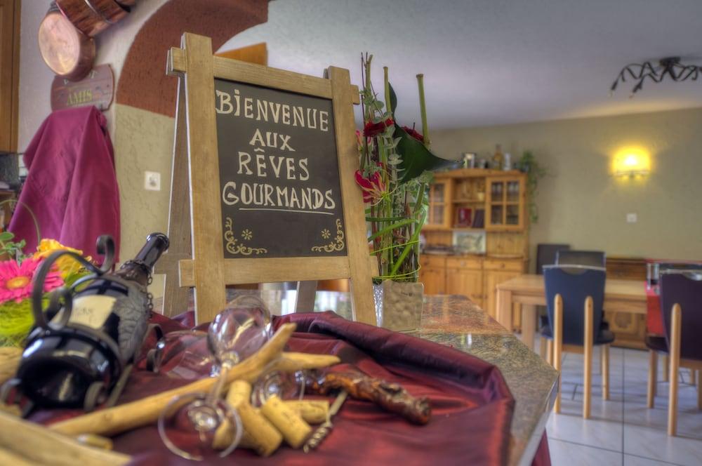 Reves Gourmands, Hotellerie & Gastronomie Vernayaz Екстер'єр фото