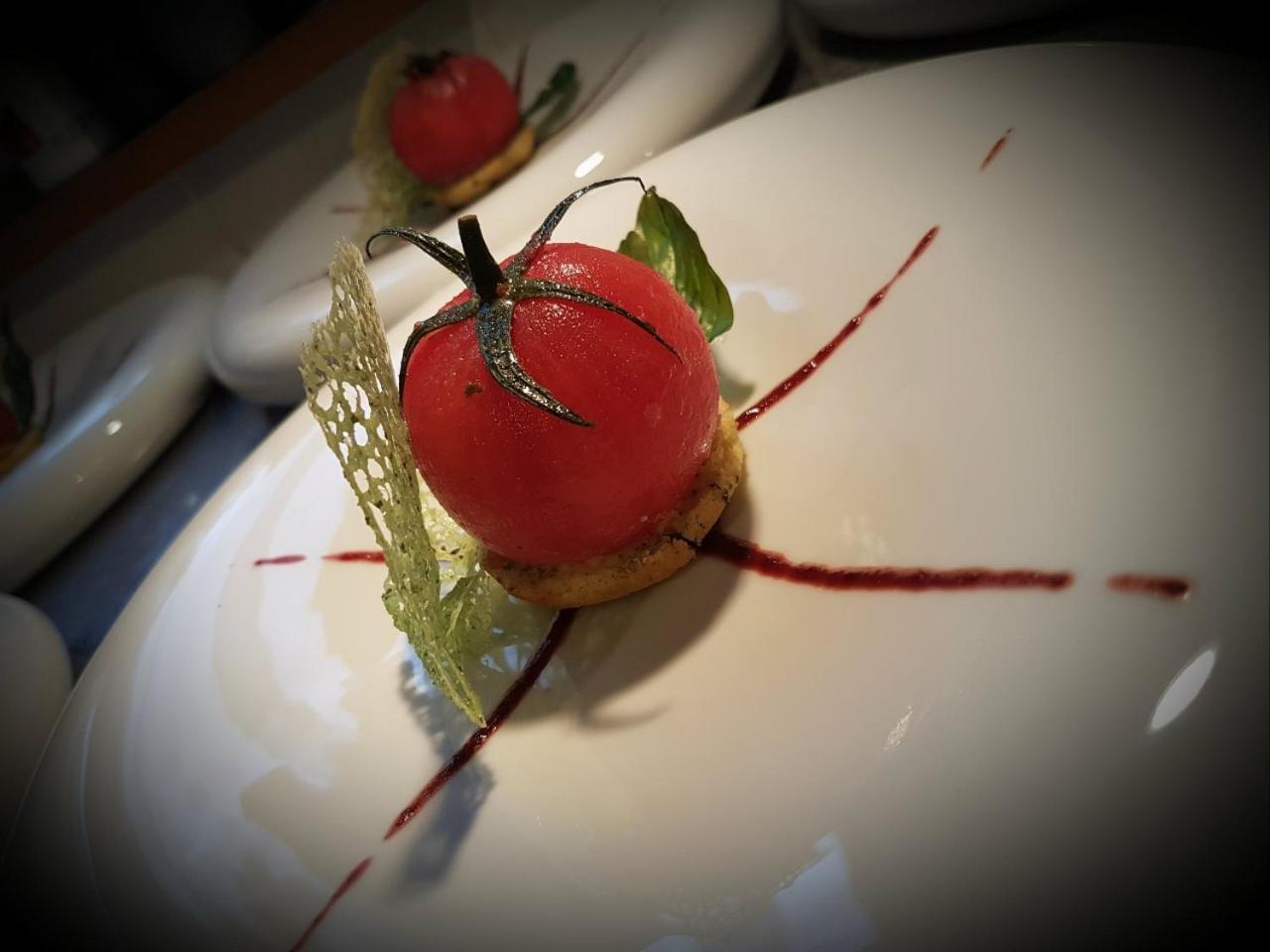 Reves Gourmands, Hotellerie & Gastronomie Vernayaz Екстер'єр фото
